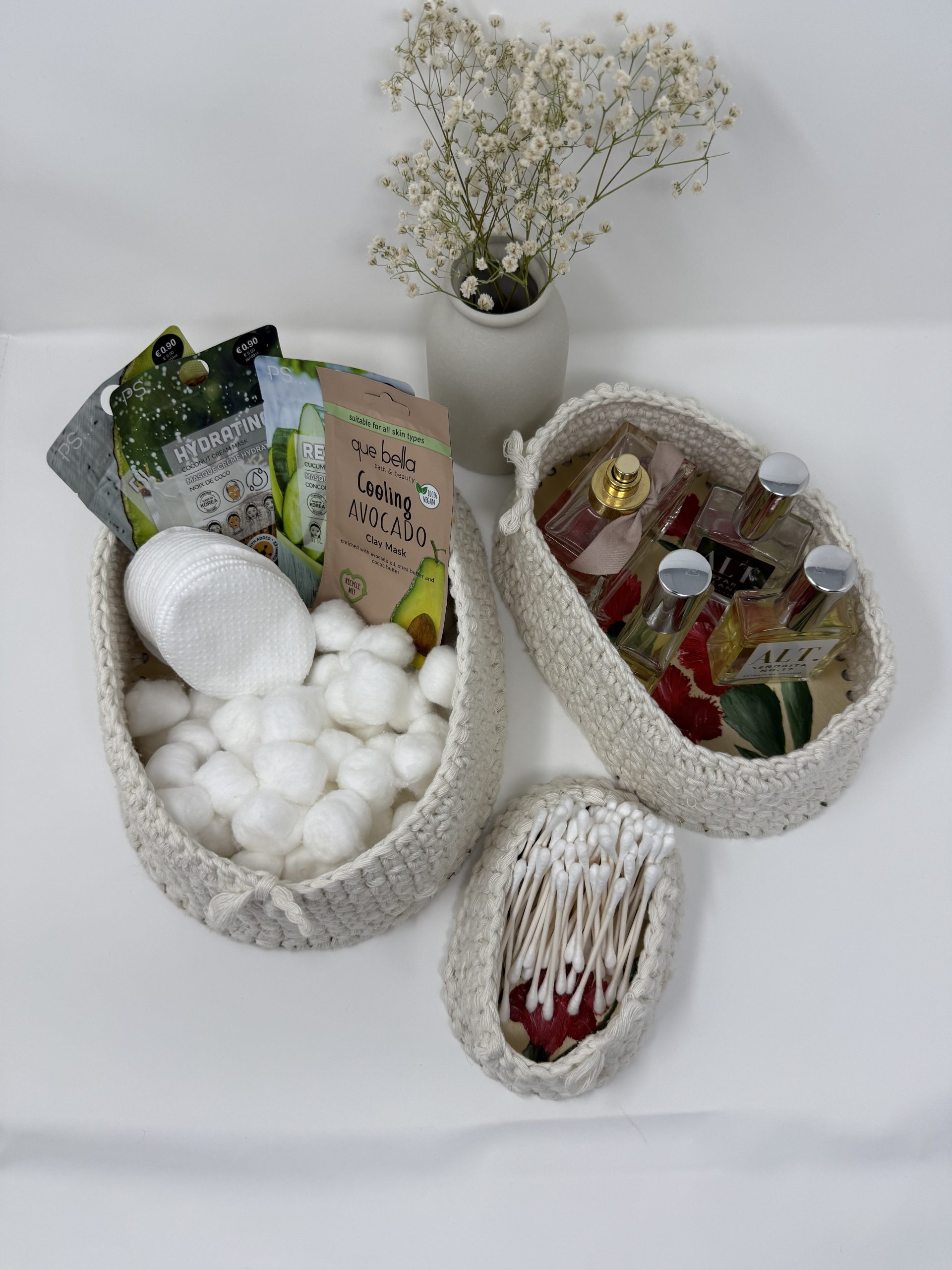 Floral Embrace Macrame Basket - Image 6